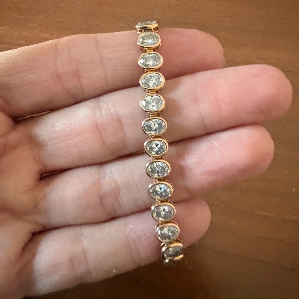 .25 pointer Lab Grown Oval Tennis bracelet - Picture 2 of 6
